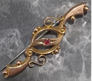 BEAUTIFUL 9CT GOLD EDWARDIAN ANTIQUE BROOCH WITH RUBY - Picture 1 of 5