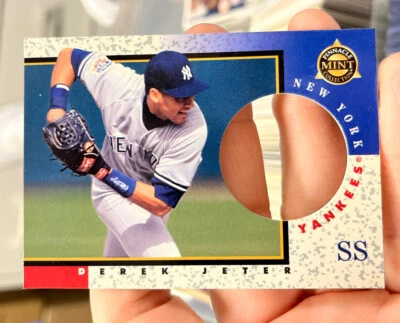 1998 PINNACLE #9 DEREK JETER MINT E011447 - Image 1 of 3