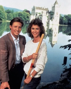 Bruce Boxleitner 8x10 Photo 30 Kate Jackson Scarecrow and Mrs. King - Picture 1 of 1