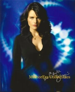 CARLA GUGINO Wayward Pines & Roadies SIGNIERTES handsigniertes 8x10 Farbfoto - Bild 1 von 1