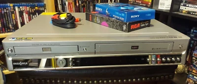Insignia IS-DVD100121 Grabadora de DVD VCR Combo Grabación VHS DVD Probada y Funcionando Foto 1 de 4