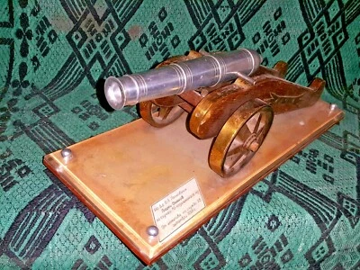 VINTAGE CANNON GUN BATTLEFIELD WEAPON METAL WOOD ART DECO LARGE HEAVY TOY AWARD - Image 1 of 4