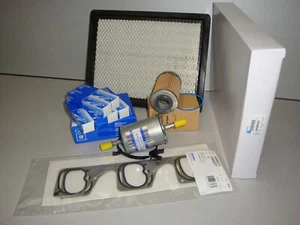 HOLDEN COMMODORE VZ V6 SERVICE KIT GENUINE HOLDEN PARTS AIR FUEL OIL SPARK PLUGS - Bild 1 von 1