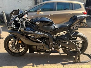 2020 YAMAHA R6 RACE BIKE 1 OWNER FROM NEW! ROAD REG, STUNNING! - Picture 1 of 10