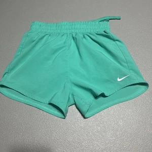 Girls Nike shorts size small - Picture 1 of 2