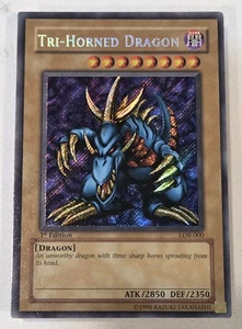 Yugioh LOB-000 Drago Tricorna 1° Edizione Stampa Lucida Inglese Gradable Mint - Foto 1 di 14