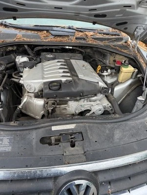 Conjunto de filtro de aire usado se adapta a: Volkswagen Touareg 2005 3,2 grado A Foto 1 de 4