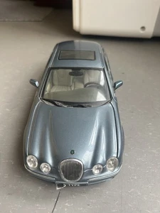 Modellauto Jaguar S-Type 1:18 - Bild 1 von 2