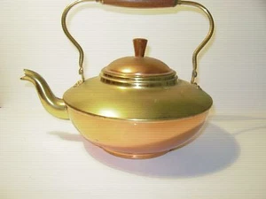 B& M METALCRAFT HOLLAND TEA KETTLE BRASS/COPPER, WOOD HANDLE - Picture 1 of 4