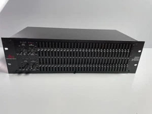 DBX 2231 Graphic Equalizer Limiter with Type III NR - Rack mountable EQ - Picture 1 of 10