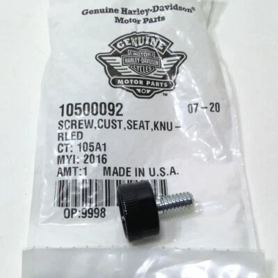NUEVO Genuino Harley CVO Estilo Negro Moleteado Asiento Tornillo 1/4-20 10500092 Foto 1 de 3