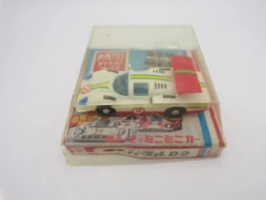 Raro Años 60 Bandai Japón B/O Motorizado Diecast Chaparral D2 Sin usar y en caja Ideal Motoric - Imagen 1 de 6