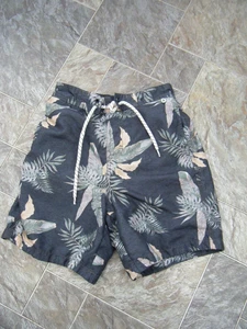 TU ~ Mens Green "Leaf Patterned" Swim Shorts ~ Size XS - Bild 1 von 5