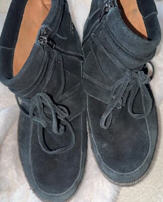 UGG  Suede Ankle Booties Boho Hard Rubber Sole Moccasins Fringe Black 10 - Image 1 of 4