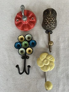 Lot of 4 Whimsical Ceramic and Enameled Iron Flowers & Owl Decorative Coat Hooks - Picture 1 of 10