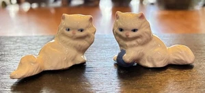 Miniatur Keramik weiße Kätzchen Figuren Vintage Japan Menge 2 Dekor 1-2" - Bild 1 von 7
