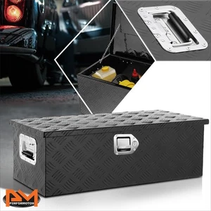 Caja de herramientas de almacenamiento negra con mango lateral empotrado con banda de rodadura de diamante de 30,3 x 13 x 10,2" - Imagen 1 de 7