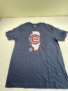 Men's Fanatics Chicago Cubs State Logo Sz LG T-Shirt Brand New - Picture 1 of 4