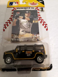 Fleer Collectibles Pittsburgh Pirates Hummer H2 2005 negro con Jason Bay - Imagen 1 de 4