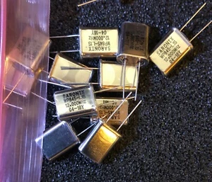 SARONIX 12.000 MHz 12MHz Crystal +/-50 ppm HC-49U Series ** NEW ** Qty.5 - Picture 1 of 1