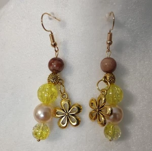 Handgefertigte Ohrringe, Blume, Farbtöne gelb, braun, erhellen Ihren Tag Spaß - Bild 1 von 1