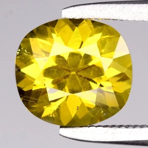π 2.26ct 8x7.2mm Cushion Natural Yellow Grossular Garnet - Africa Gemstone - Picture 1 of 4