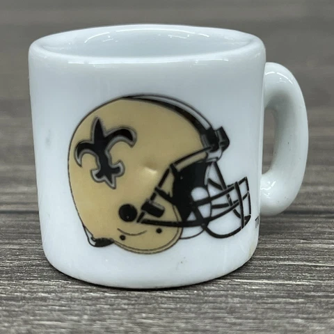 NEW ORLEANS SAINTS VINTAGE NFL FOOTBALL 1" MINI COFFEE CUP CERAMIC MUG Cover