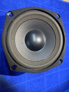 KLH 911B Replacement Woofer KLH 5 1/4” Woofer 6 Ohm 60w - Picture 1 of 4