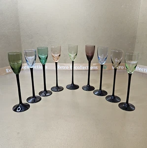 Vintage farbige Cordial Weingläser 9er Set - 6,5” hoch - 1,75” Rand Retro - Bild 1 von 12