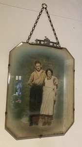 ¿Marcos de fotos familiares de vidrio pesado biselado madre e hijo de la década de 1940? Decoración vintage Segunda Guerra Mundial - Imagen 1 de 6