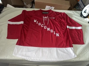 Wisconsin Badgers Hockey Reebok Jersey Mens Xxl Red Vintage Clean Wcha Sewn 2011 - Picture 1 of 9