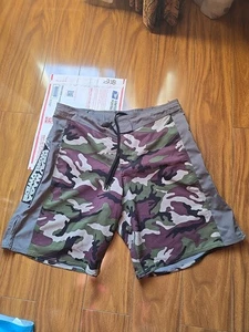 Pantalones cortos de lucha camuflados Krav Maga Worldwide para hombre - Imagen 1 de 3
