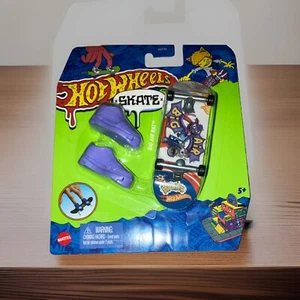 Hot Wheels SKATE Tony Hawk - BIG AIR BAT Spielzeug Skateboard mit Schuhen - Bild 1 von 7