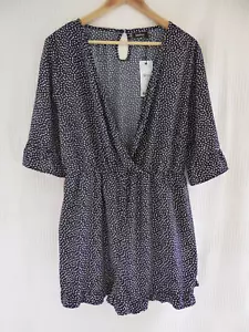 BNWT Boohoo black/white short sleeve wrap front l'weight playsuit Plus Size 22 - Picture 1 of 8