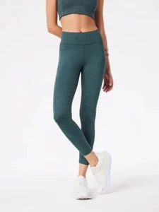 NWT Outdoor Voices TechSweat Crop Top Bra & 7/8 Flex Legging Set, Evergreen, XS - Picture 1 of 9