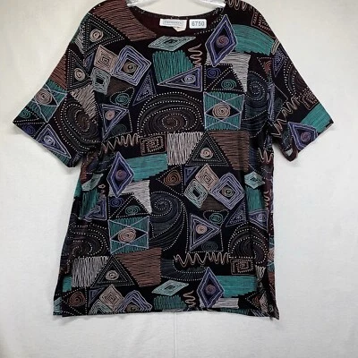 Top grande para mujer estampado artístico colorido detallado elástico ligero de colección Foto 1 de 4