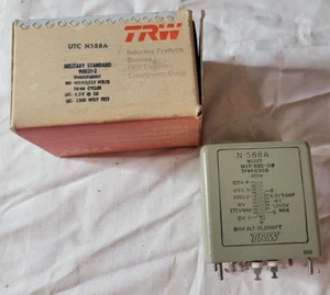 Vintage TRW UTC N588A 90021-2 PRI 105/115/125 Volts 6.3v @ 5A - Picture 1 of 4