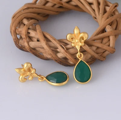 Green Onyx Fleur De Lis Post 184K Gold Plated Earring Mother's Day Gift Jewelry - image 1 of 4