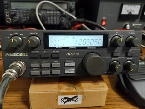 UNIDEN HR-2510 10 METER AM / SSB HAM RADIO REALLY NICE SHAPE - Zdjęcie 1 z 14