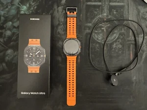 Samsung - Galaxy Watch Ultra Smartwatch 47mm LTE - Titanium Gray - Photo 1 sur 4