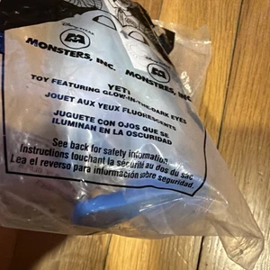 McDonalds Monster’s Inc Abominable Yeti 4,5" Actionfigur Spielzeug 2001 versiegelt #7 - Bild 1 von 7