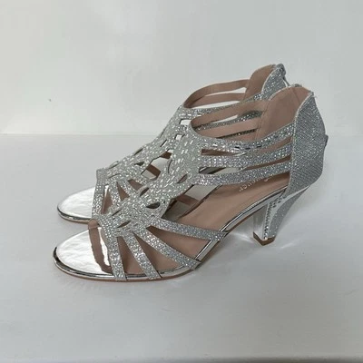 Zapatilla de tacón alto plateada para mujer talla 8,5 W Foto 1 de 4