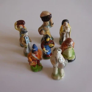 8 figurines miniature personnage santon crèche faïence terre cuite N5121 - Imagen 1 de 12