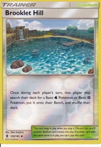 CARTA POKEMON  - TRAINER - STADIUM - BOOKLET HILL - 120/145 - FOIL - IN INGLESE - Foto 1 di 1
