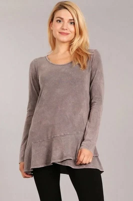 NWT Chatoyant Mineral Wash V-Neck Top Ruffled Mocha SIZE M Bell Sleeve Yoga NG15 Foto 1 de 4