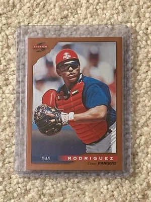1996 Score - Ivan Rodriguez #27 Dugout Collection Series 2 - Image 1 of 2