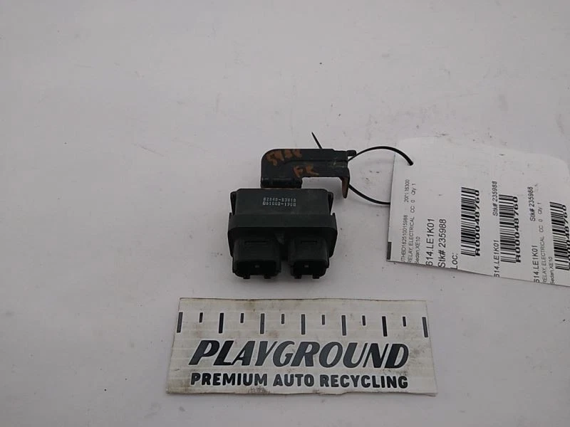 LEXUS IS300 SEDAN Running Voltage Control Relay 01 02 03 04 05 - Image 1 of 4