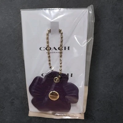 COACH WOMEN FRAGRANCE FLOWER CHARM / KEYCHAIN / HANG TAG NEW LIMITED EDITION - Image 1 of 4