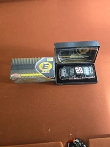 KEVIN HARVICK 1/24 2002 E.T. ACTION ELITE DIECAST CAR - Picture 1 of 3