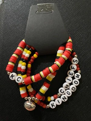 Juego de 4 brazaletes Kansas City Chiefs para hombre - Chiefs Kingdom - encanto de fútbol americano Foto 1 de 2